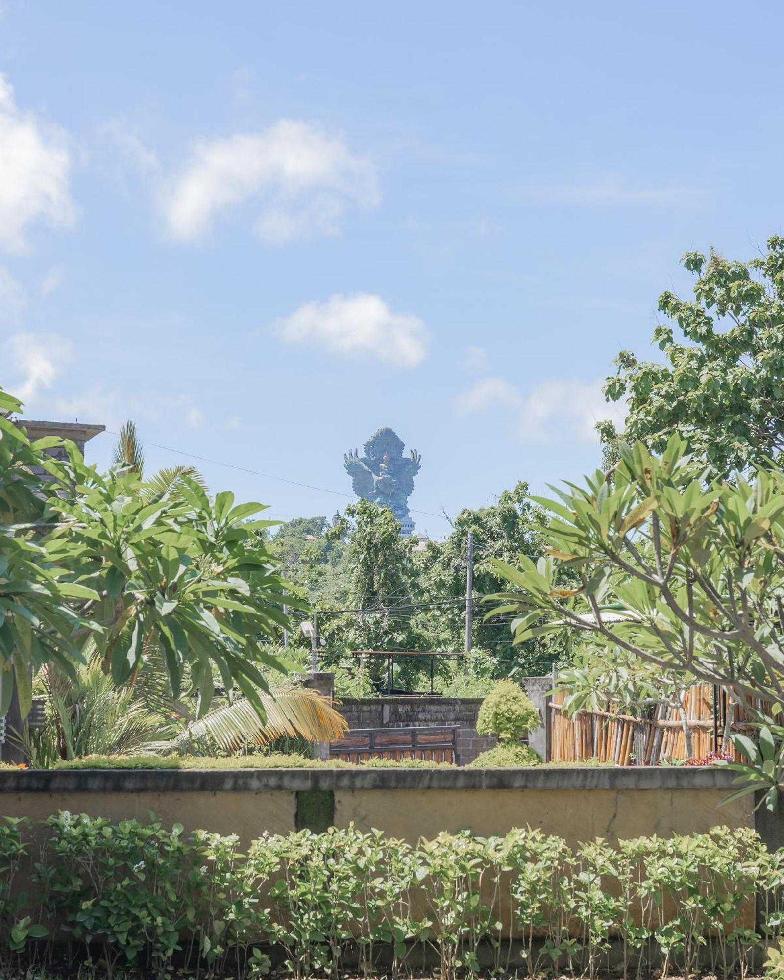 Отель The Bingin Sari Jimbaran Экстерьер фото